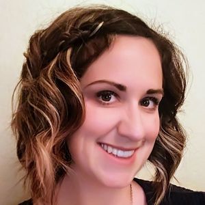 Meet your Posher, Michele